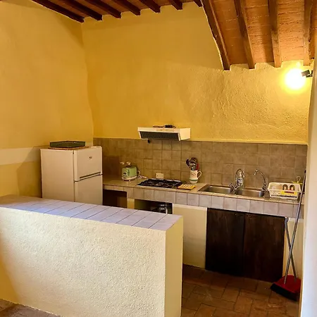 Podere Campalfi, Large Apartament Stigliano (Tuscany)